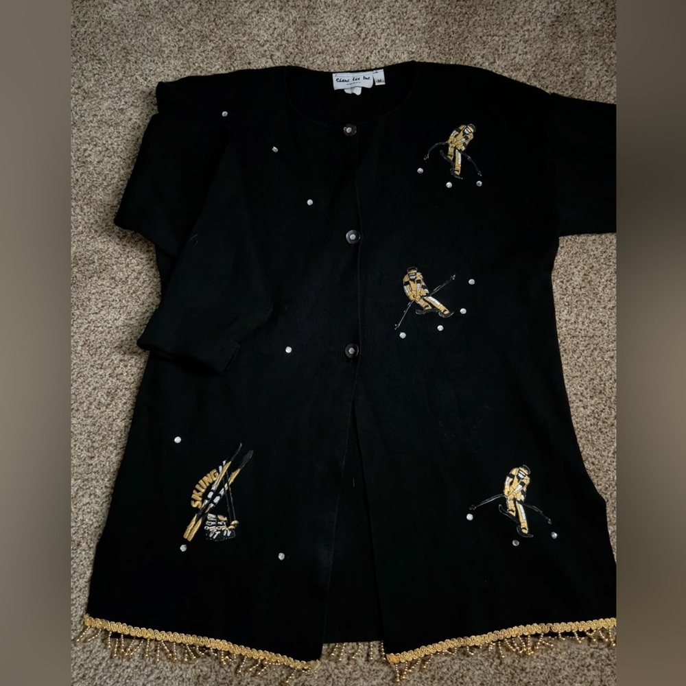 Unique Ski Cardigan ⛷️